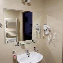 Hotel, resort, restaurante, descanso en Polonia, Kielce